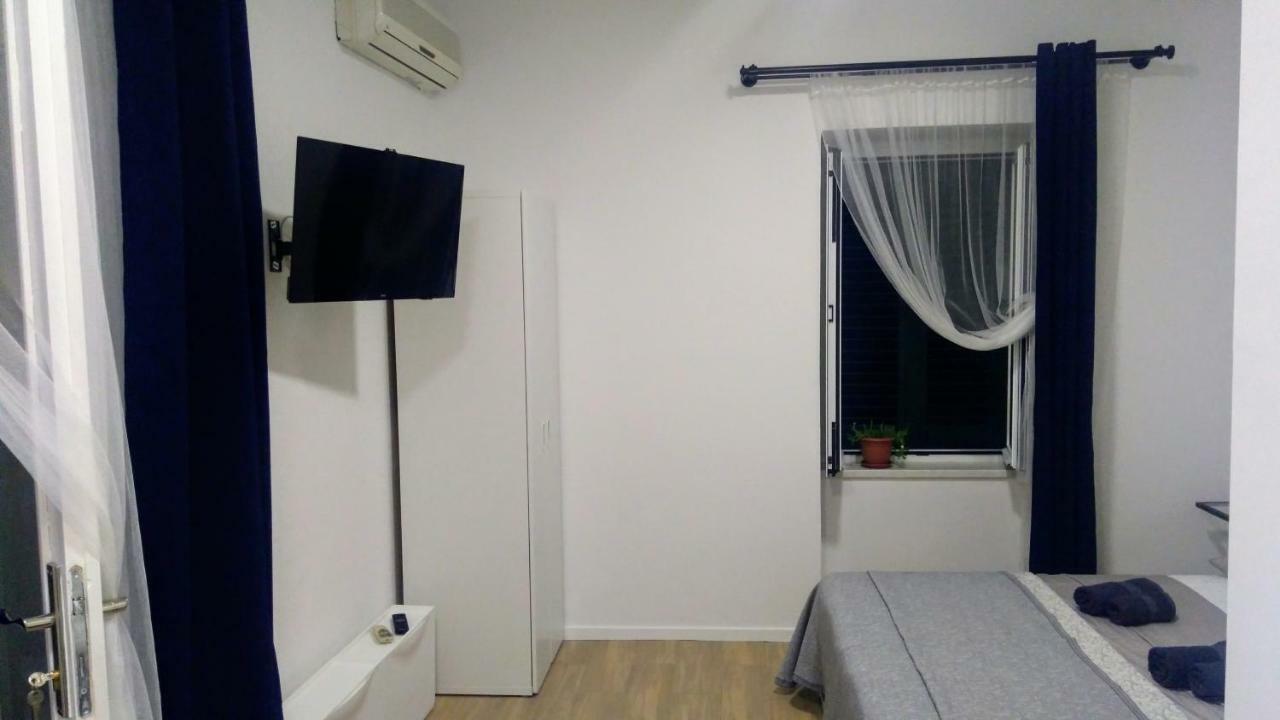Studio Apartman Adris Ξενοδοχείο Σίμπενικ Εξωτερικό φωτογραφία