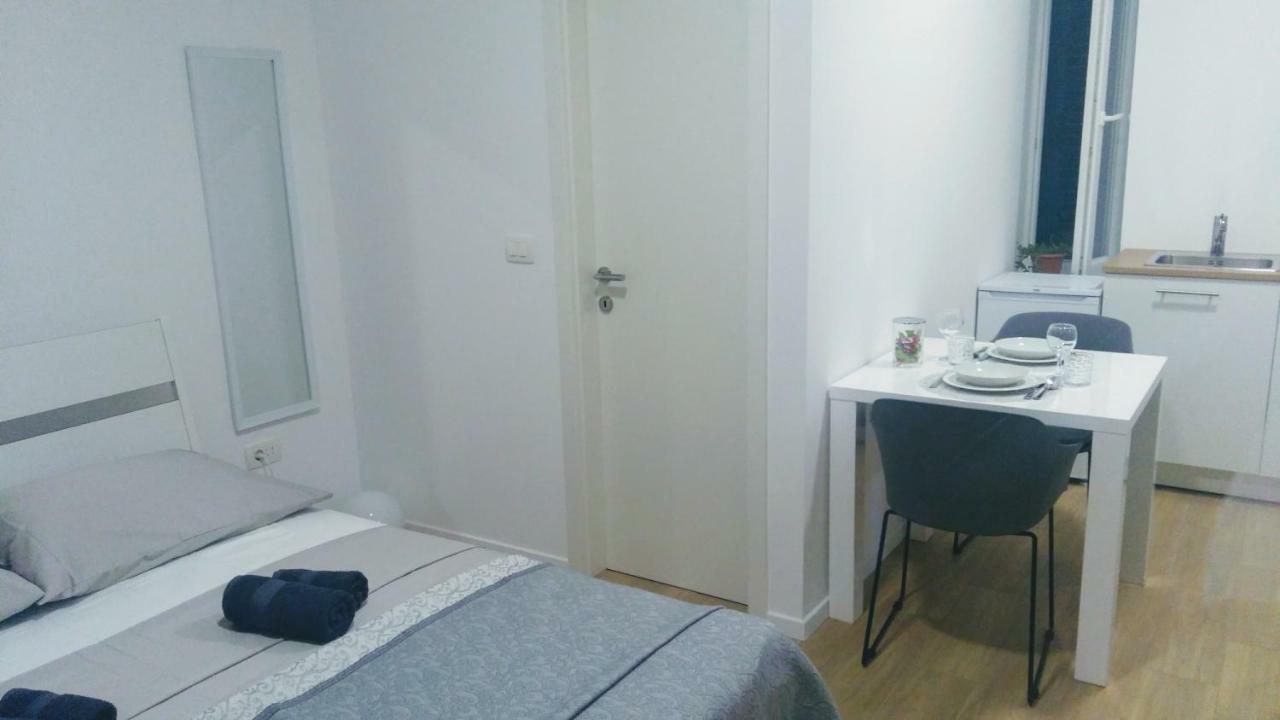 Studio Apartman Adris Ξενοδοχείο Σίμπενικ Εξωτερικό φωτογραφία