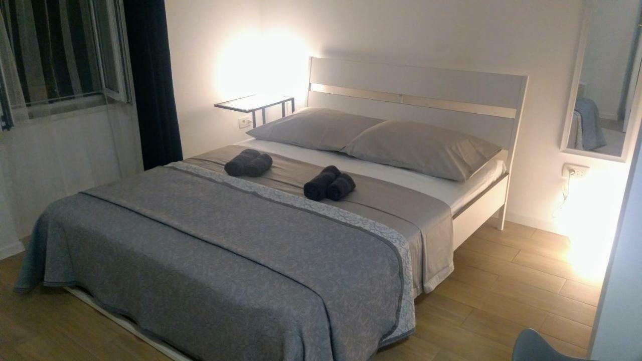 Studio Apartman Adris Ξενοδοχείο Σίμπενικ Εξωτερικό φωτογραφία