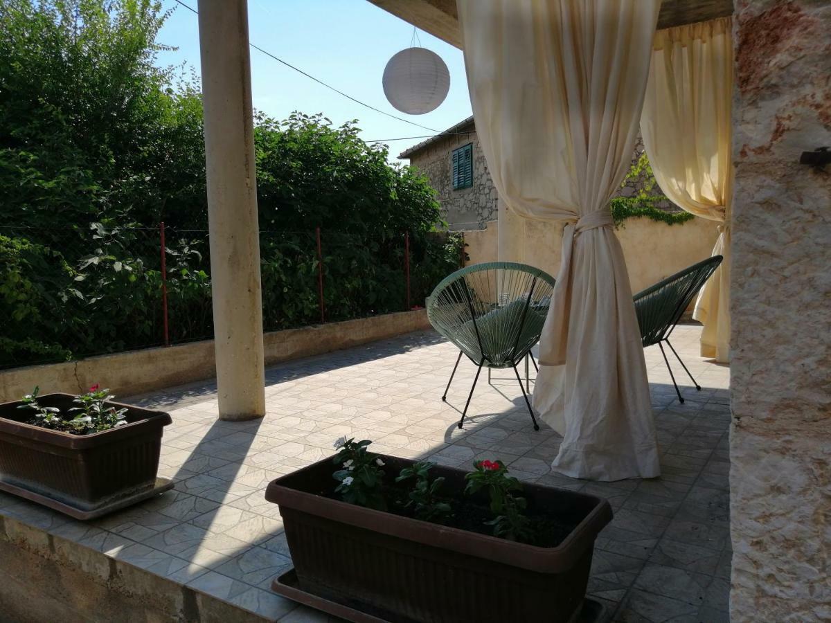 Studio Apartman Adris Ξενοδοχείο Σίμπενικ Εξωτερικό φωτογραφία